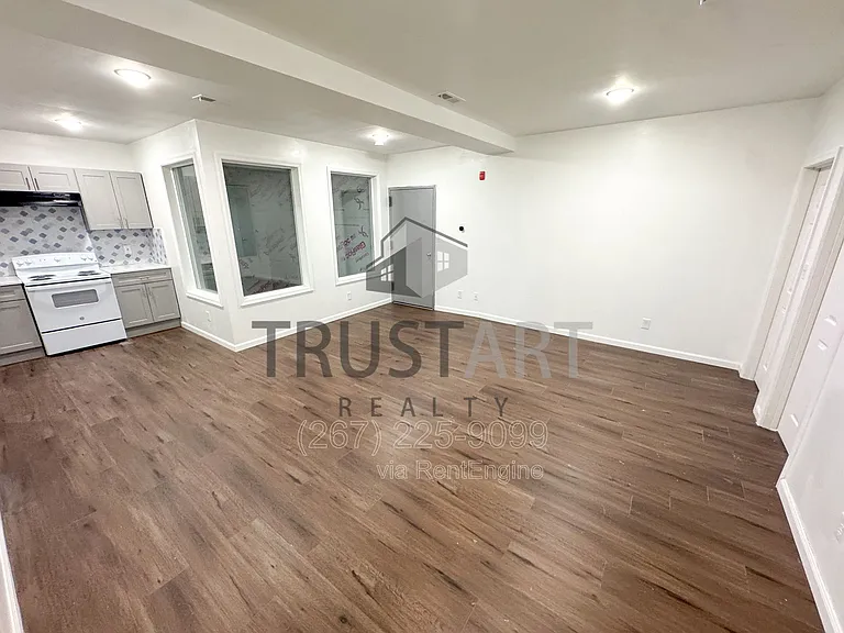 2317 N 15th St #7 — Photo 5
