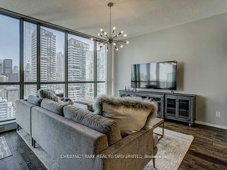 8 Charlotte St #2904 — Photo 5