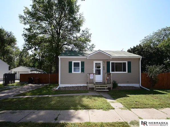 4401 Adams St, Lincoln, NE 68504