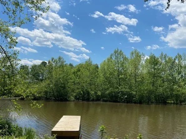24688 Daniels Point Dr #13, Unionville, VA 22567