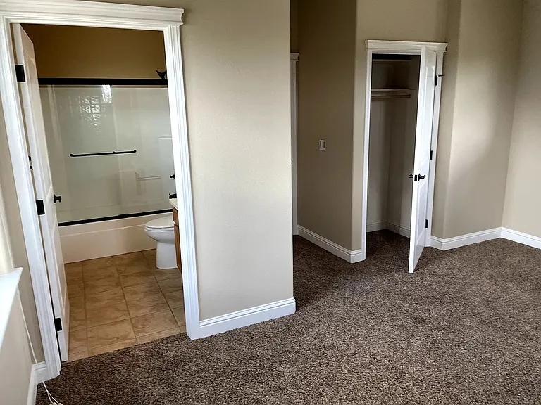 1320 Anita Ct — Photo 6