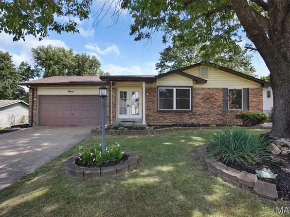 7 Donna Dr, Saint Peters, MO 63376