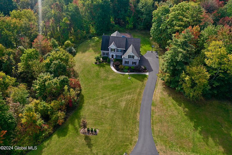5th image of 30 Marie Heights