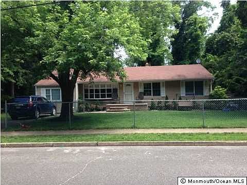 1st image of 17 Cathedral Dr