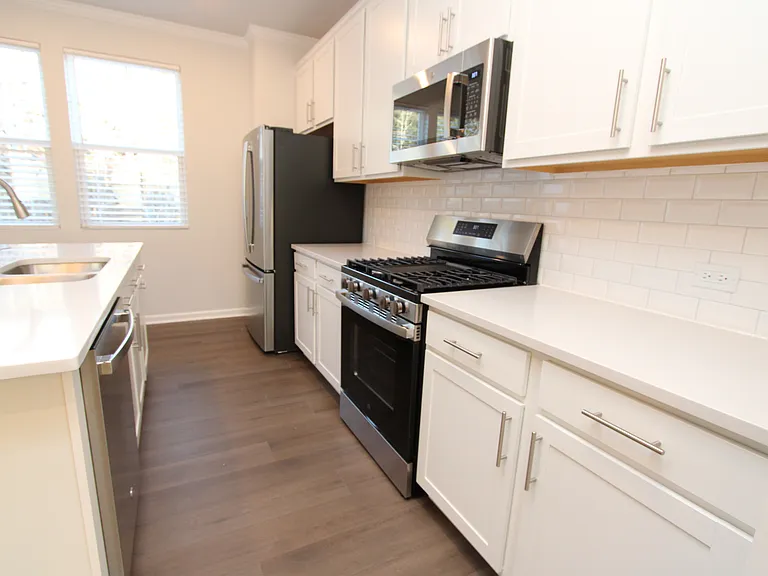 510 Light Oak Way — Photo 9