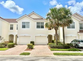 940 Hampton Cir #85, Naples, FL 34105