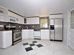 15755 12th Ave, Beechhurst, NY 11357