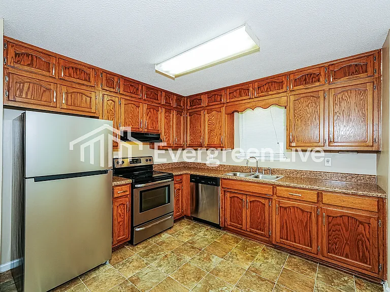 5815 Willow Crest Dr — Photo 7