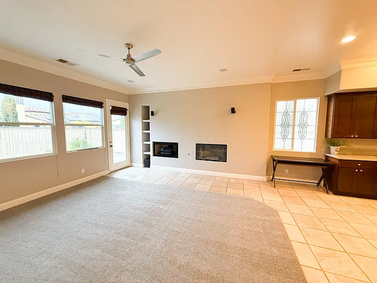 1030 White Alder Ave — Photo 9