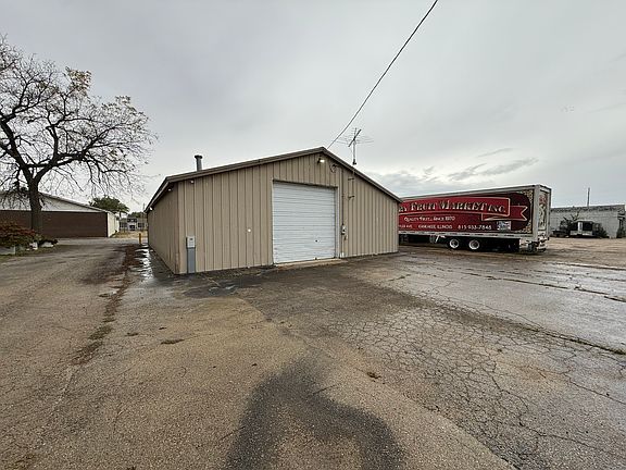 4th image of 830 S McMullen Dr