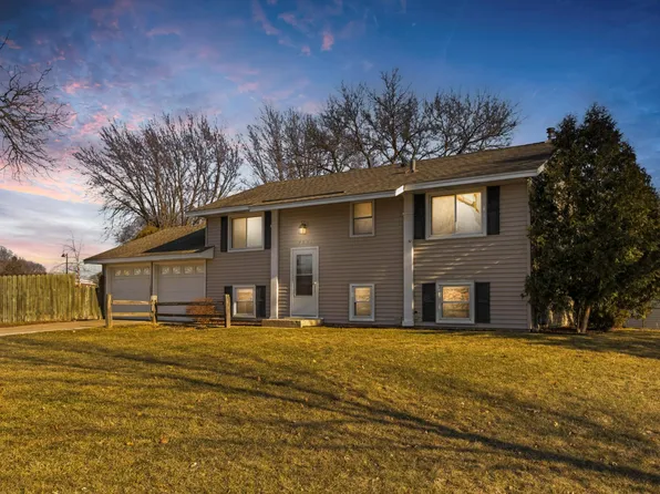 7881 80th St S, Cottage Grove, MN 55016