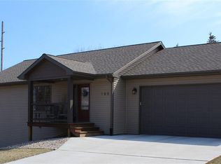 105 6th St S, New Ulm, MN 56073
