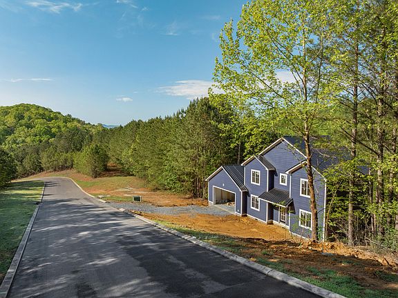 2nd image of 123 Cherokee Ridge Dr