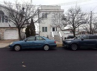 2271 Clove Rd, Staten Island, NY 10305