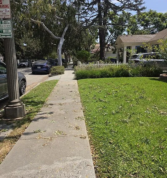 10842 Oregon Ave — Photo 3