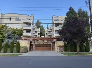 6960 California Ave SW APT A103, Seattle, WA 98136