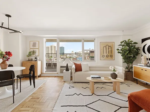 18 Charlton St Unit 14G, New York, NY 10014