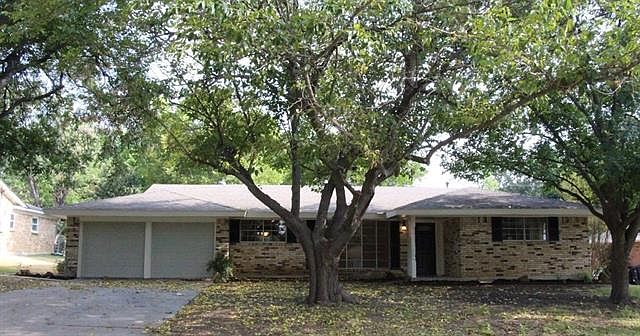 1st image of 3716 Glenmont Dr