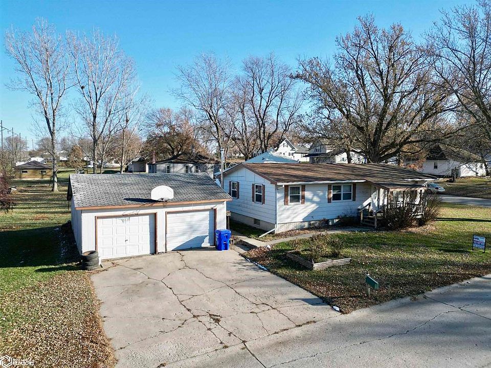 752 4th St, Manilla, IA 51454 Zillow