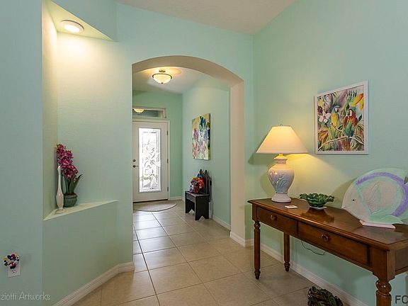 2nd image of 97 Park Place Cir