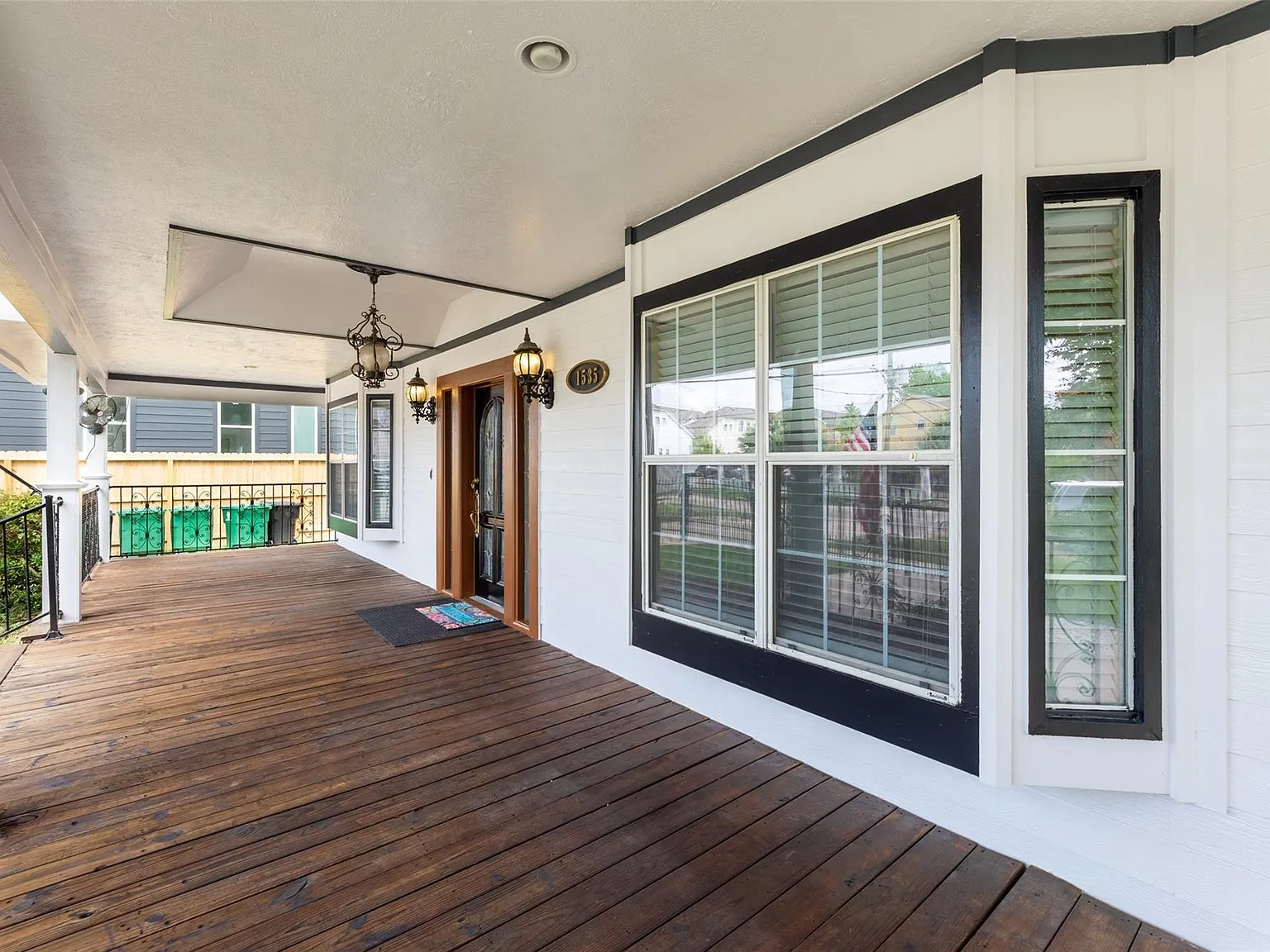 4 bed, 2168 sqft, $3,200 — Photo 4