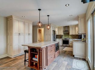 127 Telegraph Hill Rd S, Holmdel, NJ 07733