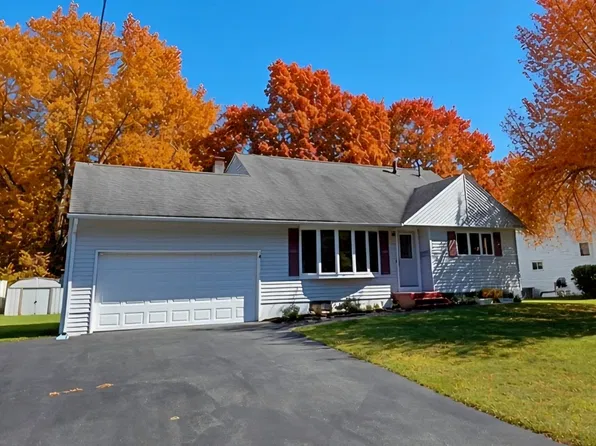 62 Appletree Drive, Saugerties, NY 12477