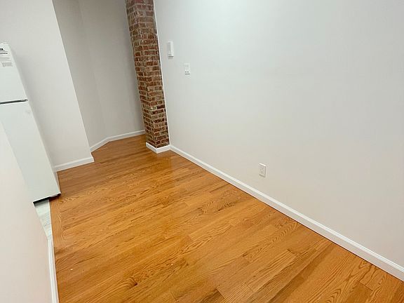 5th image of 47 Delancey St #2B
