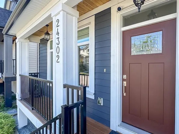 24302 101a Ave, Maple Ridge, BC V2W 0A7