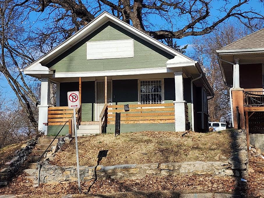 1st image of 4900 E 23rd St