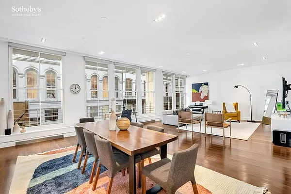 Sold by Sotheby's International Realty | media 2