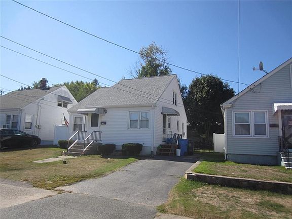 3rd image of 162 Midwood St