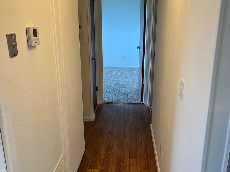 914 9th St #3 — Photo 7