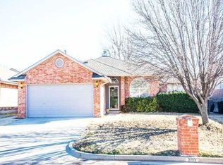 700 Desert Trl, Yukon, OK 73099