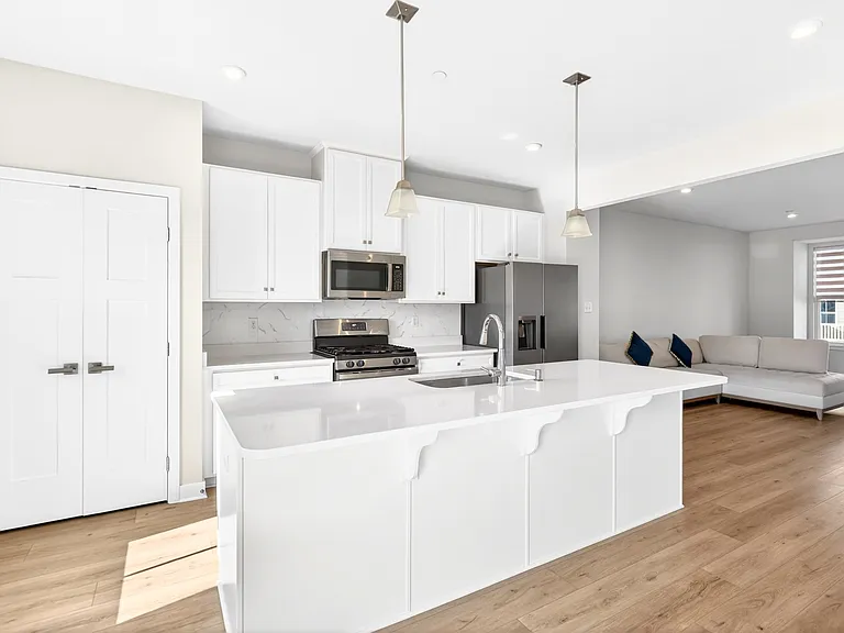 6706 Sycamore Way — Photo 11