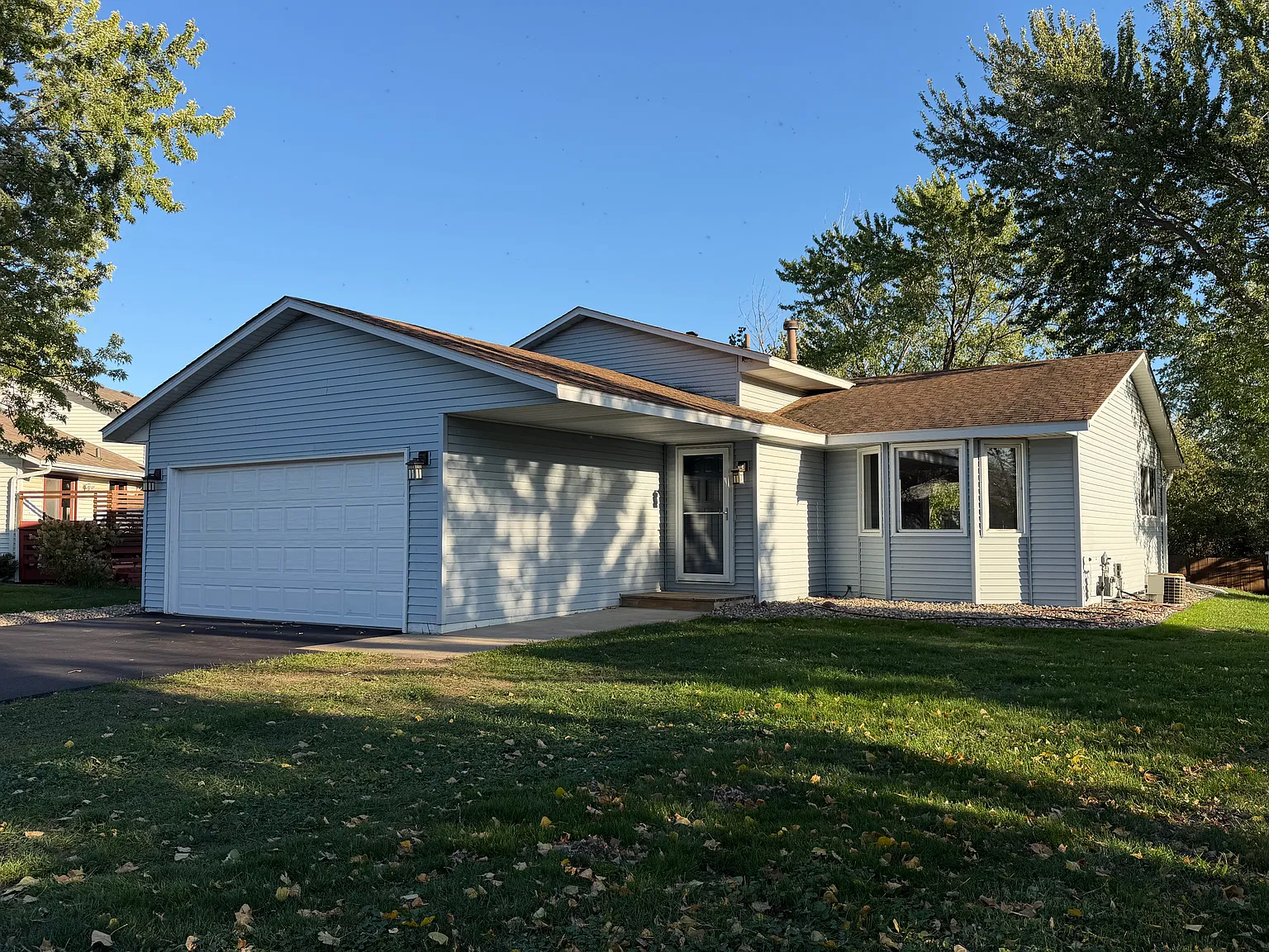 4 bed, 1832 sqft, $2,750 — Photo 1