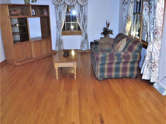 4th image of 559 N Briarcliff Dr