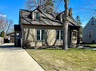809 5th St SE, Willmar, MN 56201