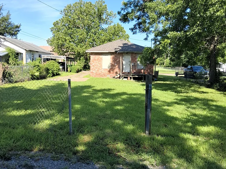 132 S Kaw Ave — Photo 5