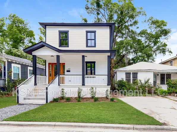 1025 W 38th St, Savannah, GA 31415