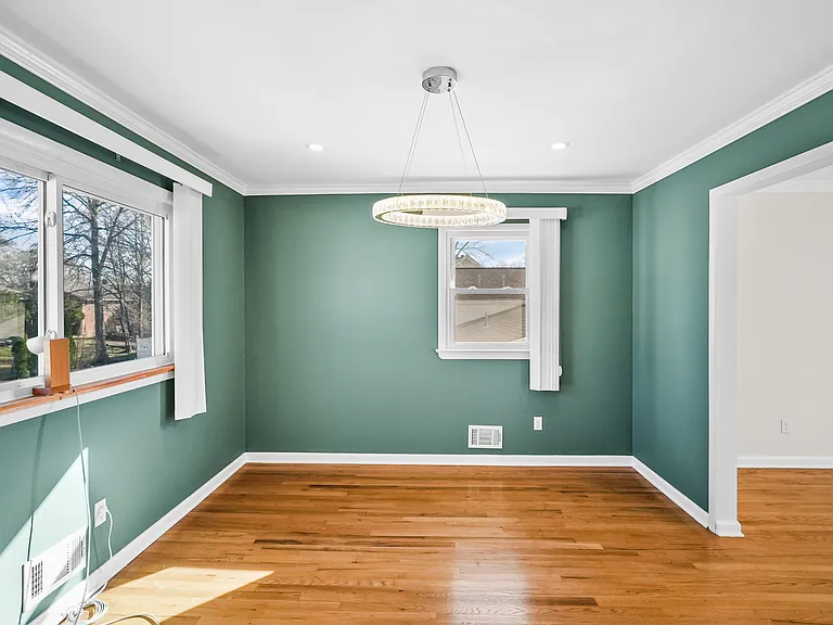 895 Patton St — Photo 22
