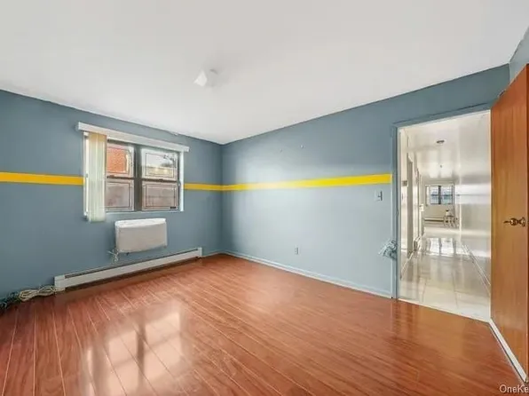 971 E 87th St APT 6, Brooklyn, NY 11236