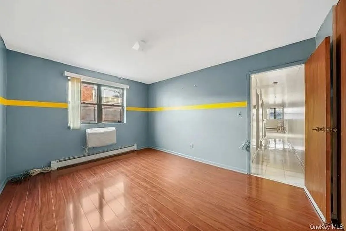 971 E 87th St APT 6 photo 1