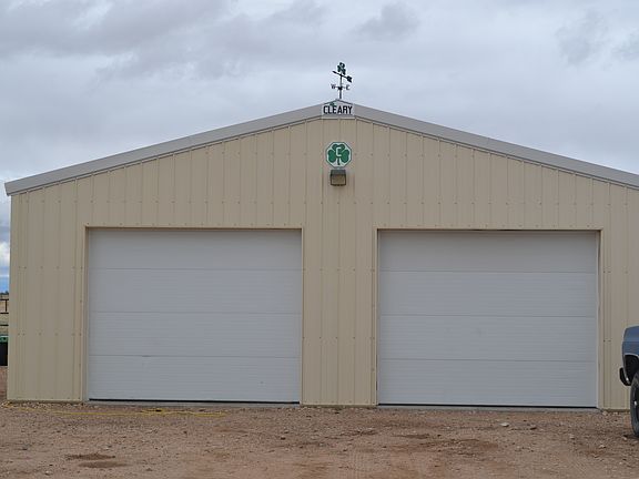 Oversized  2 Car Garage