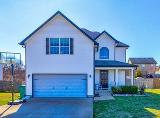 564 Tracy Ln, Clarksville, TN 37040