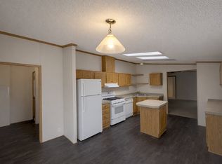 307 Basket Br, Oxford, MI 48371