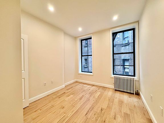 5th image of 745 9th Ave APT 2R