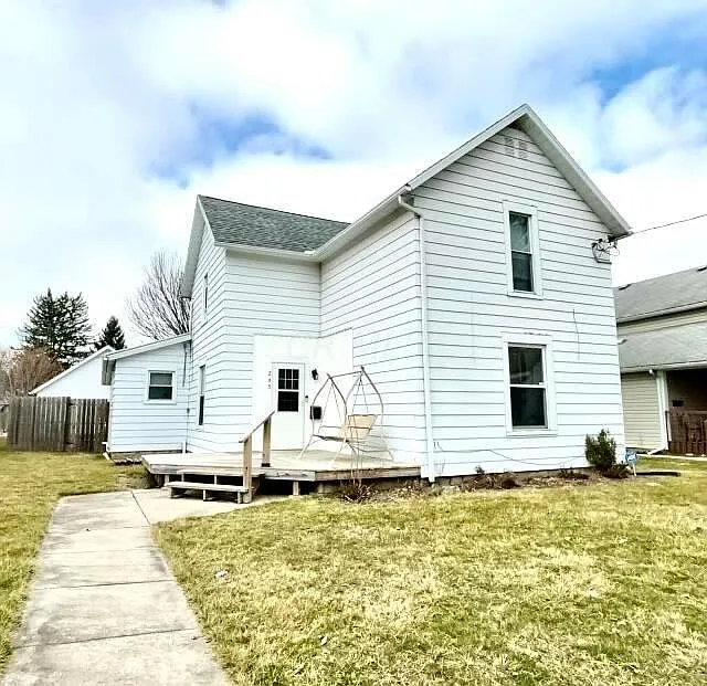 245 N Seffner Ave photo 1