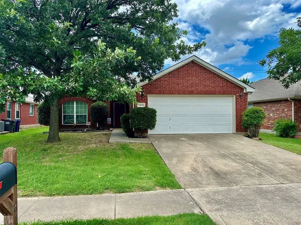 1816 Barton Springs Dr, Little Elm, TX 75068