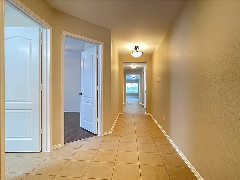 5921 Snow Creek Dr — Photo 8